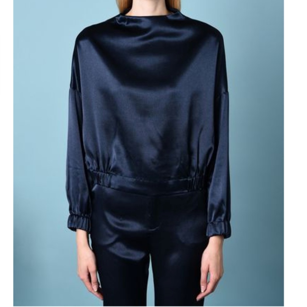 high neck long sleeved top